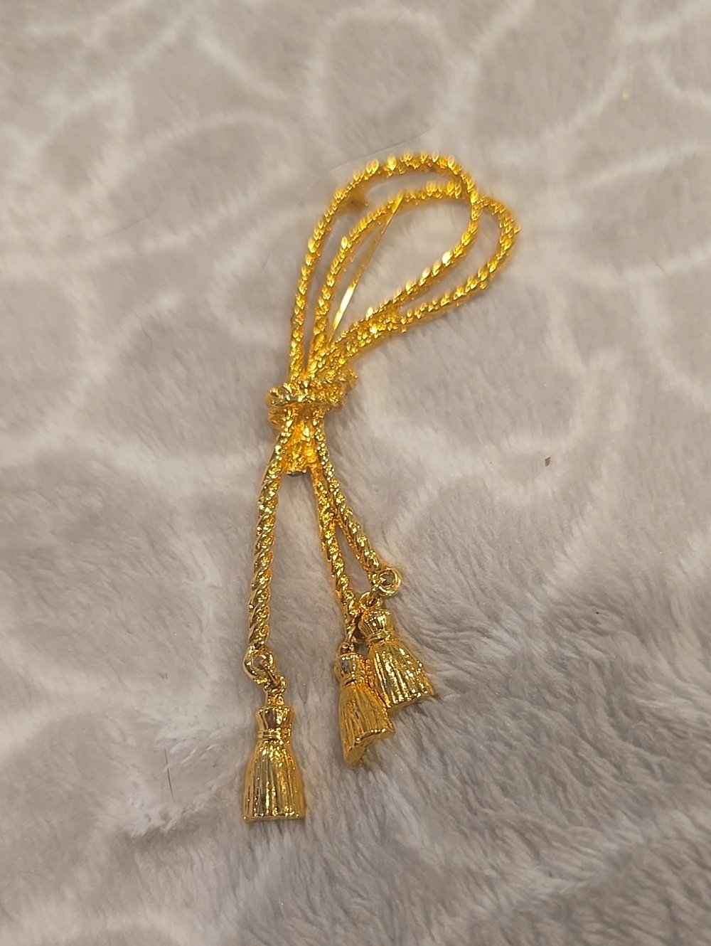 Vintage Gold Tone Rope Brooch